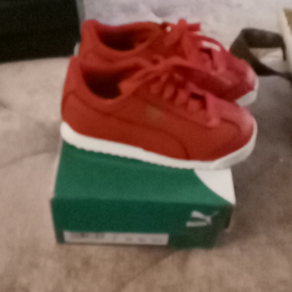 Puma red Roma basic shoes - Picture 2 of 4